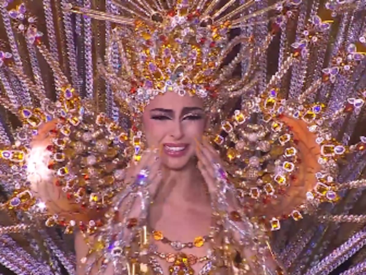 Carla Castro, nueva Reina del Carnaval de Tenerife 2026: así ha sido su fantasía 'Icónica'