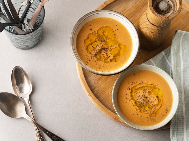 Sopa de lentejas rojas y zanahoria