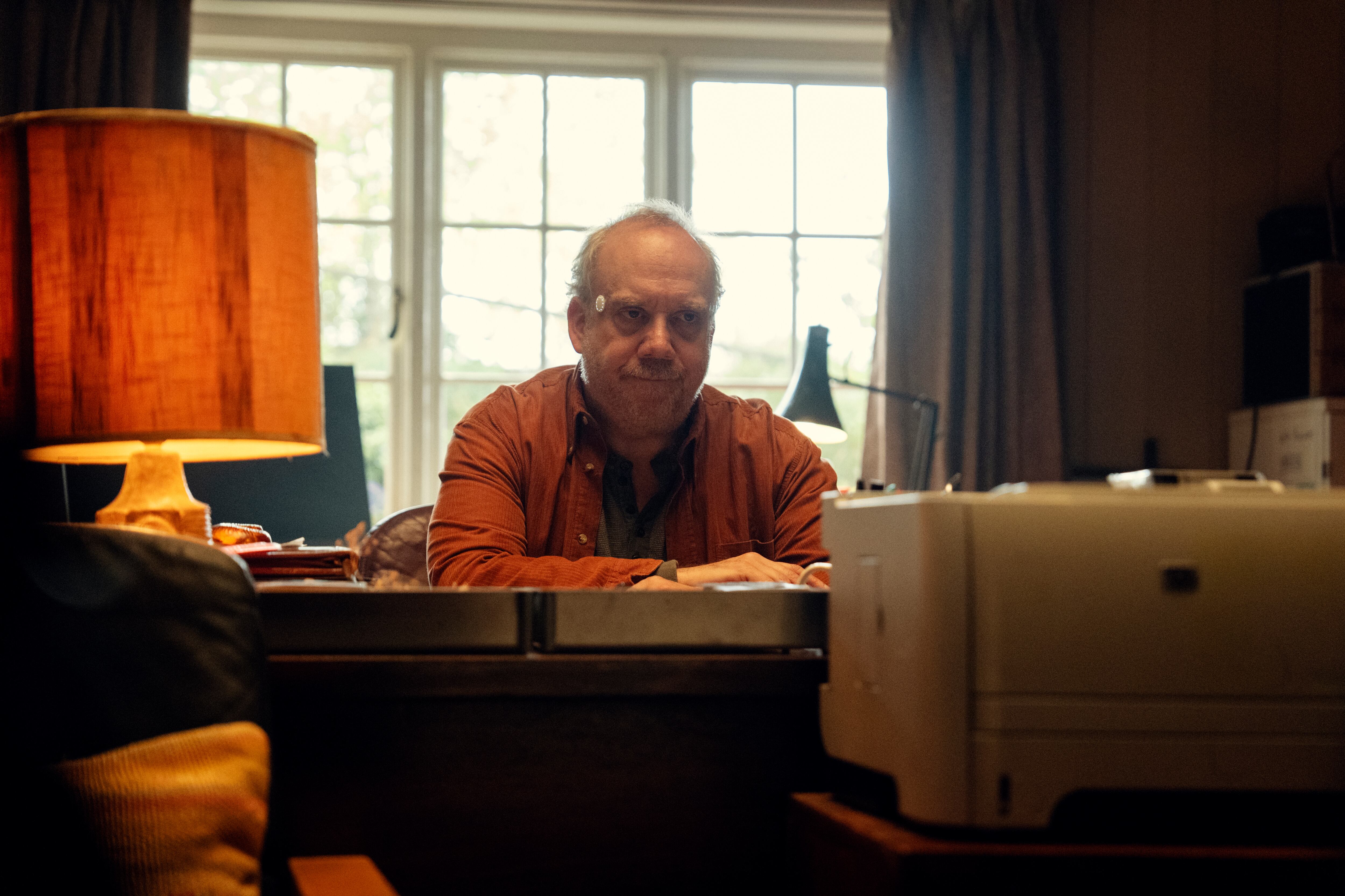 Paul Giamatti en un fotograma de la séptima temporada de 'Black Mirror'