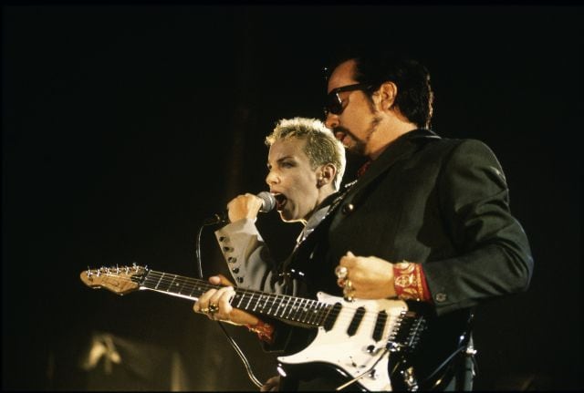 Eurythmics durante un concierto en 1989.