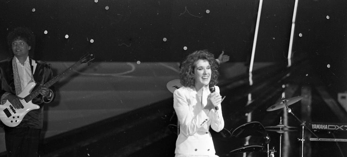 Celine Dion actuando en el Festival de Eurovisión en 1988
