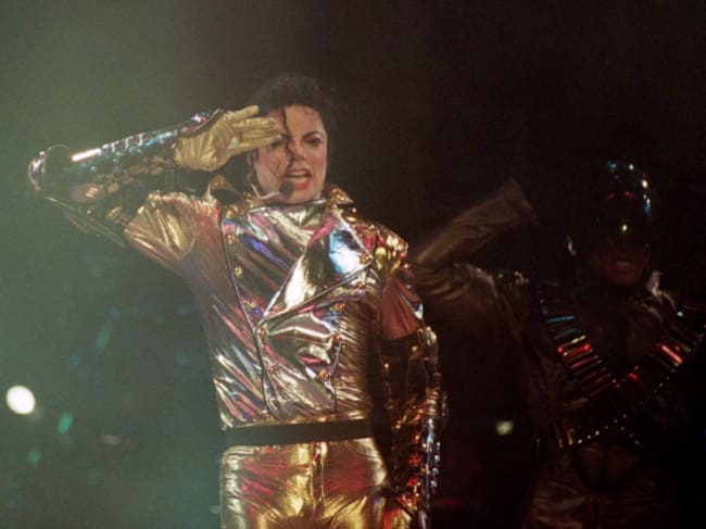 Michael Jackson, considerado Rey del pop y leyenda de la música, durante una actuación en Nueva Zelanda en 1996.