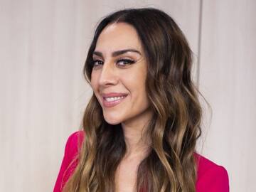 NETFLIX FICHA A MÓNICA NARANJO PARA QUE PRESENTE SU REALITY DE CITAS AL ESTILO DE 'LA ISLA DE LAS TENTACIONES'