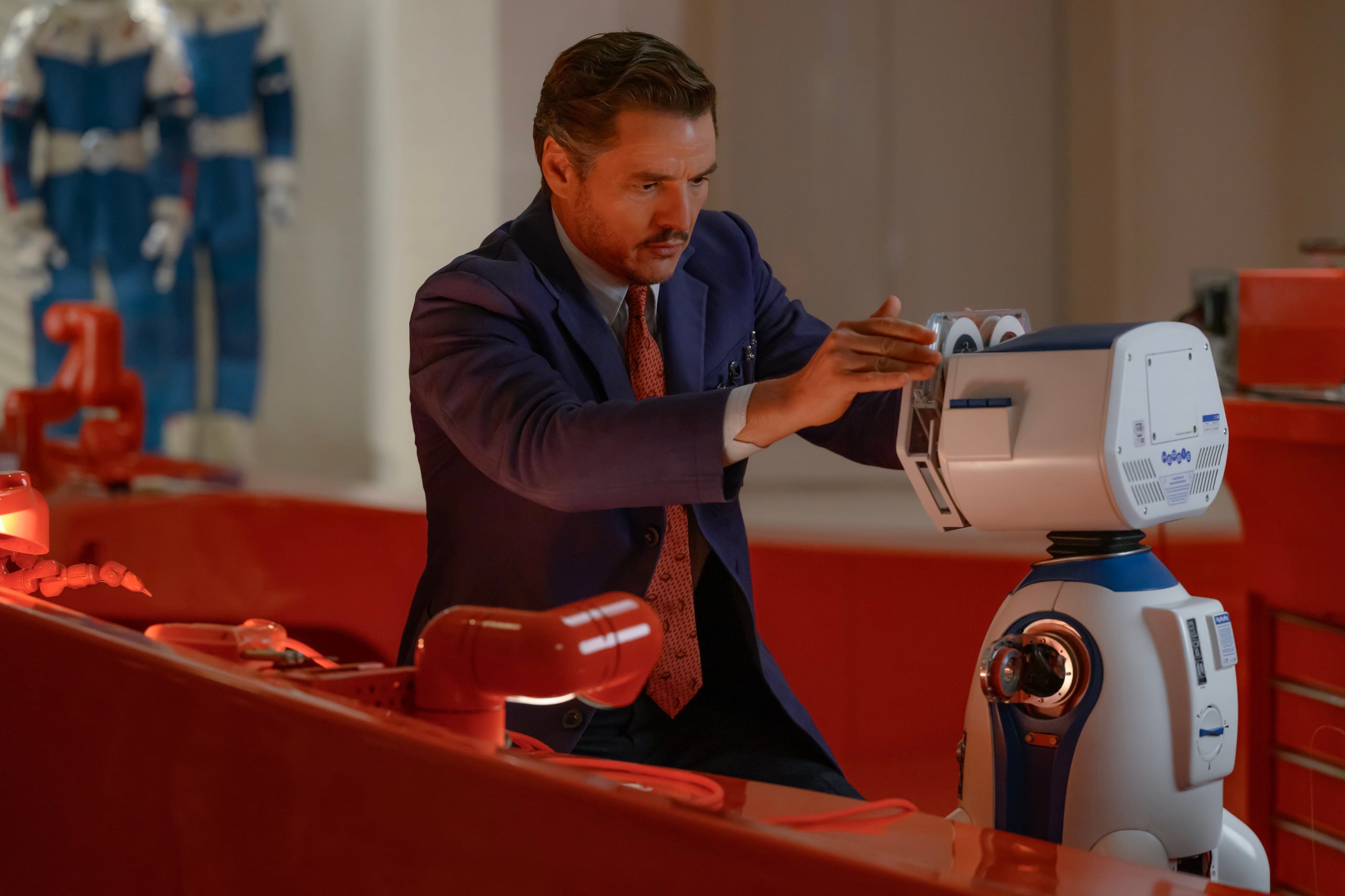 Pedro Pascal como Mr. Fantástico en una escena de &#039;Los 4 Fantásticos: Primeros Pasos&#039;. / Disney