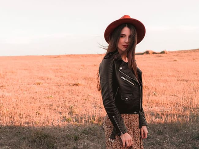 La cantante, Paola Pinar