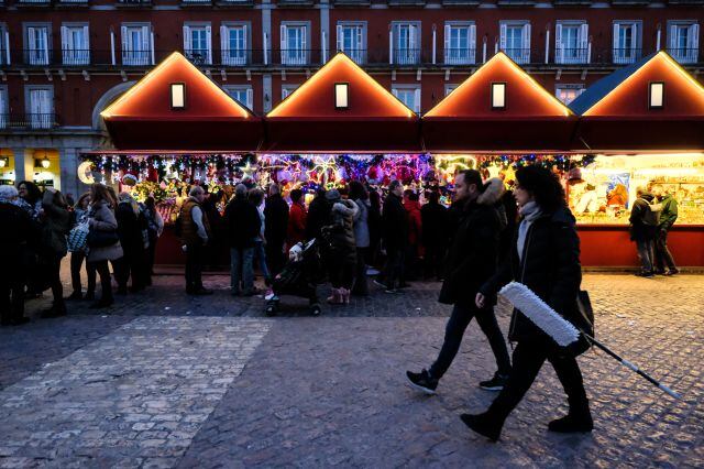Mercadillo de Navidad de la Plaza Mayor de Madrid.