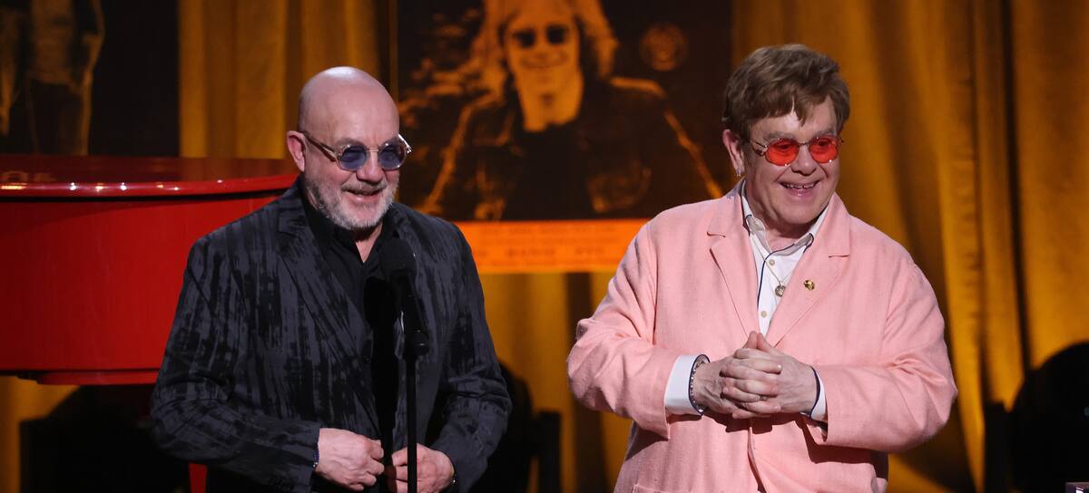 Bernie Taupin y Elton John reciben el Premio Gershwin de Canción Popular de la Biblioteca del Congreso en Washington D.C, el 20 de marzo de 2024.