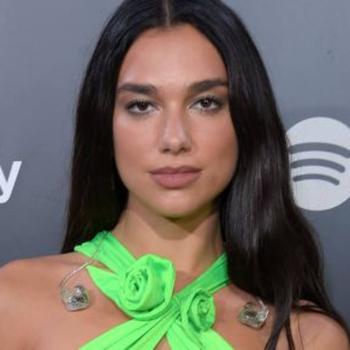 Dua Lipa presume a su madre en las Redes