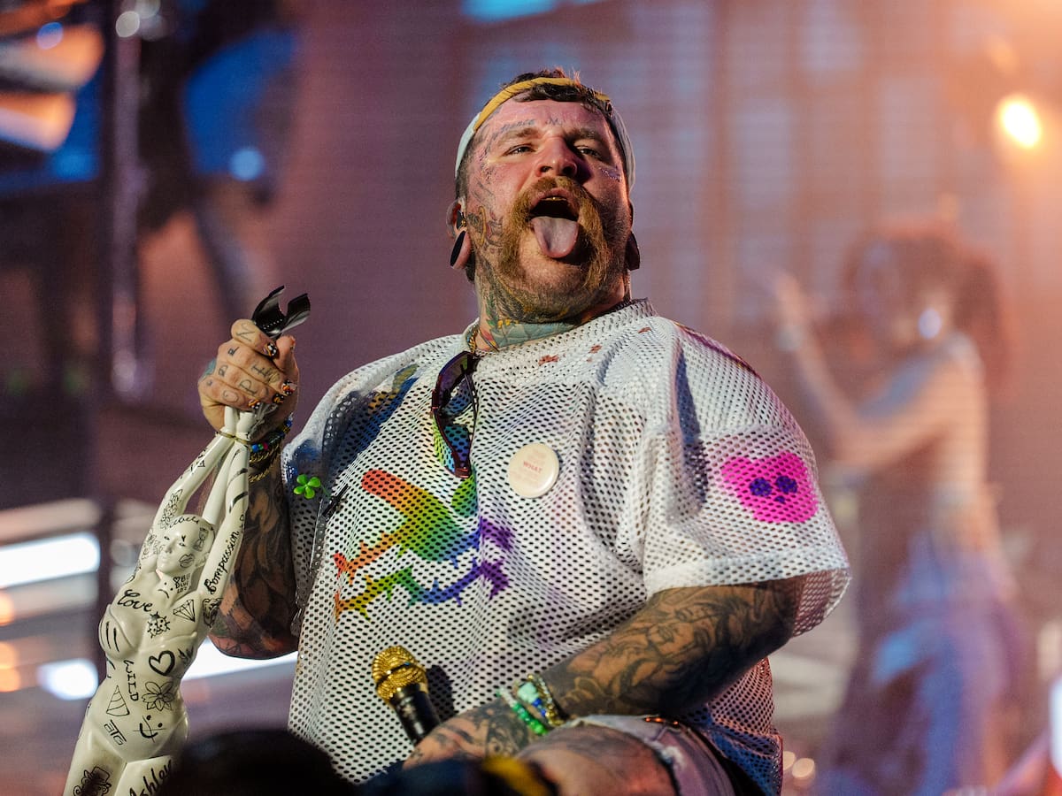 Teddy Swims admite que está "algo cansado" de 'Lose Control' y revela su colaboración inédita con Stevie Wonder