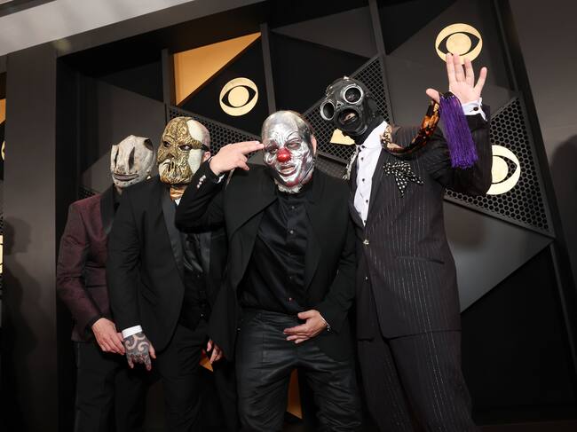 Fueron la propuesta más arriesgada de la noche, eso sin lugar a dudas. Porque las máscaras siempre te dan ese toque diferente. Pero el hecho de que ninguno de los trajes repita color nos ha encantado