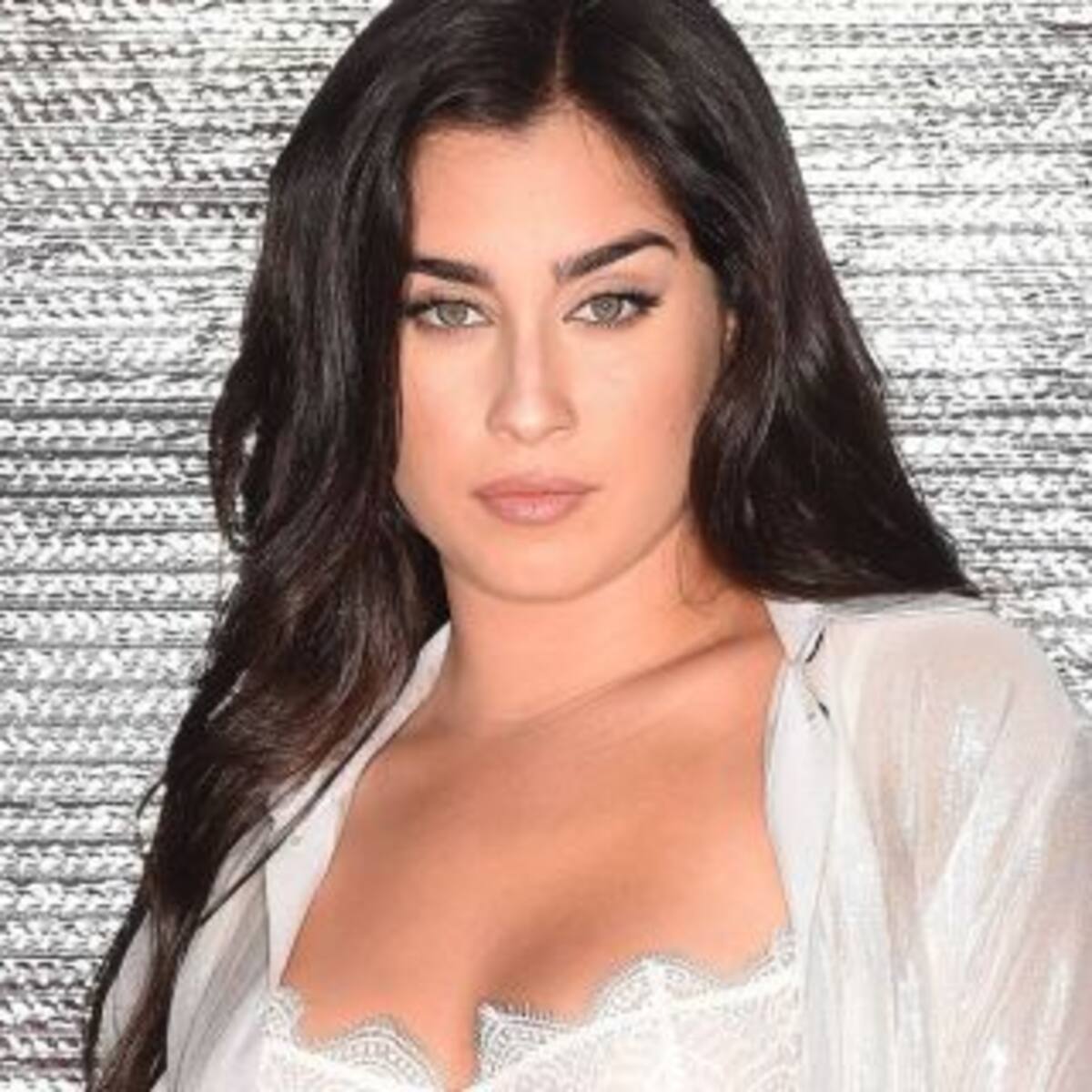 Lauren Jauregui lanzó su primer single como solista