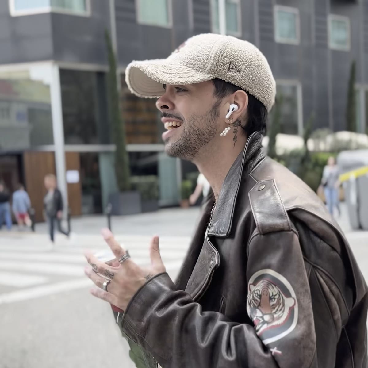 Ivan Herzog ve 'Des de lluny' amb més música