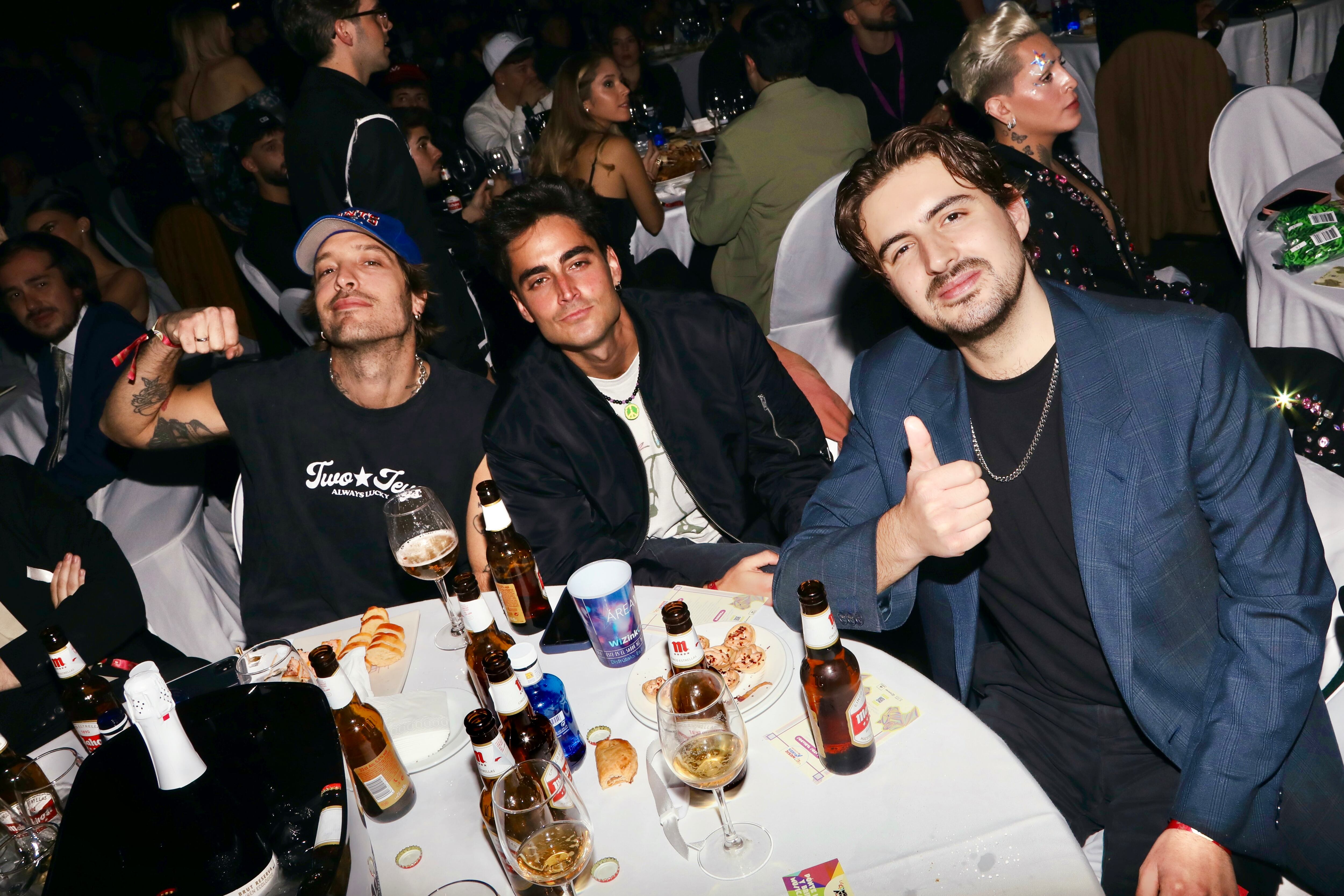 Los chicos de Marlon, que acaban de estrenar su disco Que se caiga el cielo, tampoco quisieron perderse la gala.