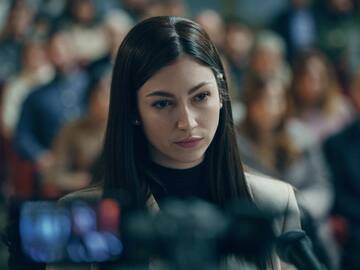 Úrsula Corberó le hace una propuesta a Rosalía: "Intercambiamos los papeles"