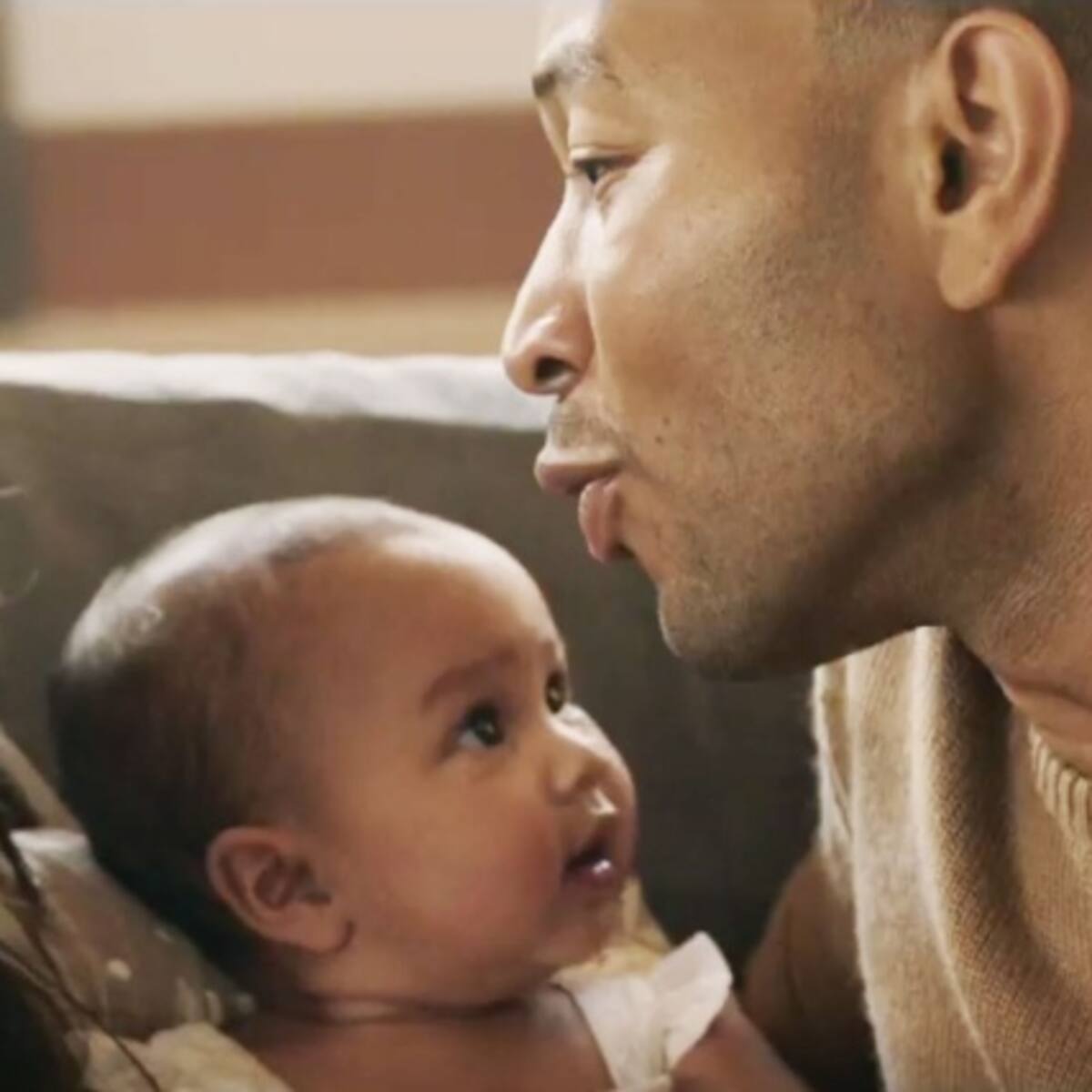 Apréndete Love Me Now de John Legend