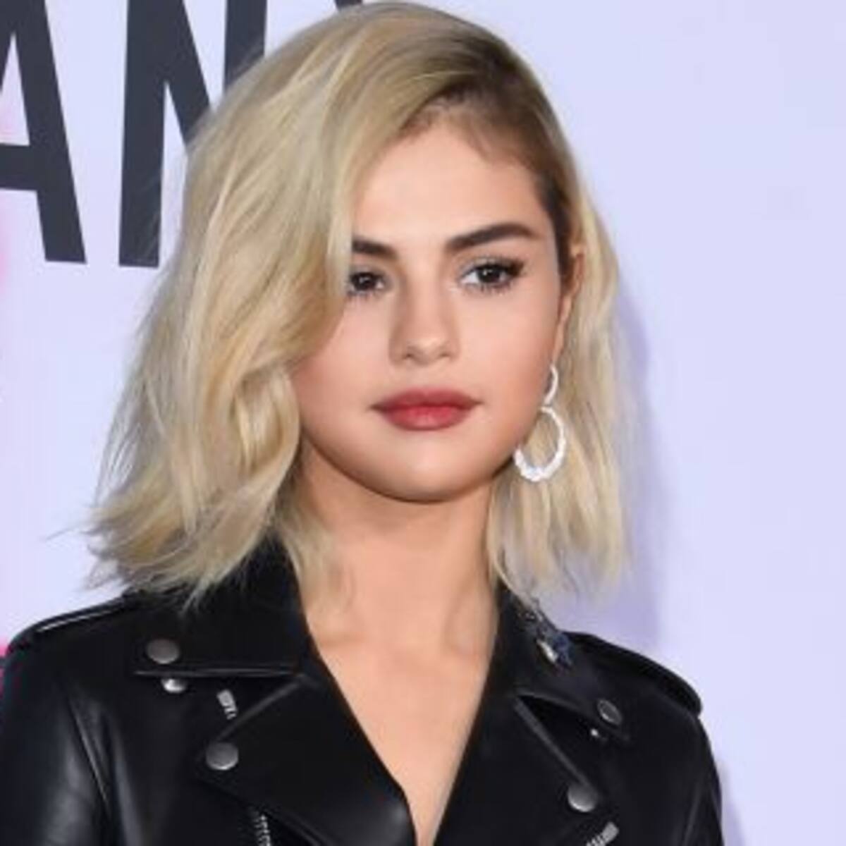 Selena Gómez usó mucho Photoshop en sus fotos y los fans se enojaron con ella