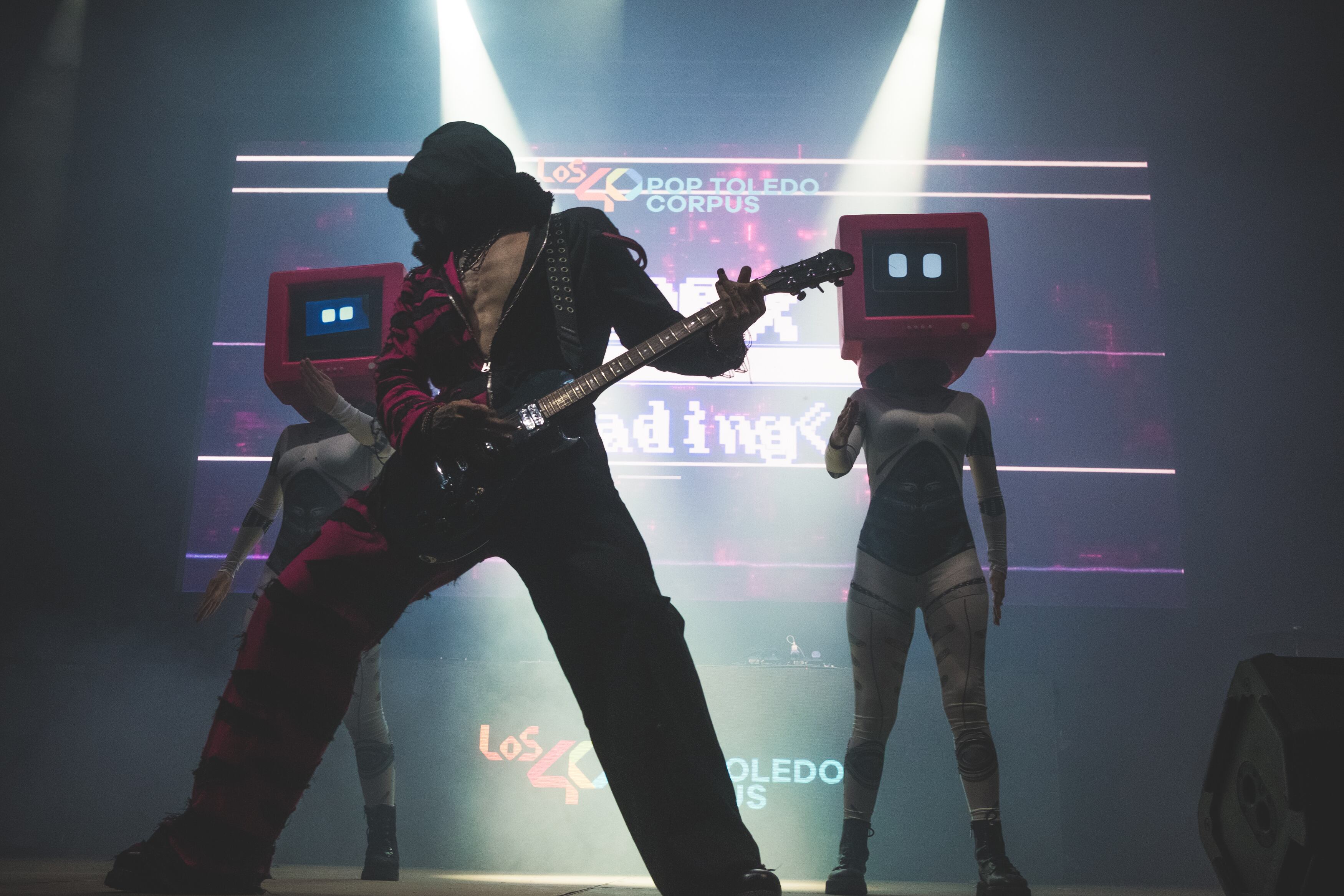 A la actuación del grupo no le faltó ni una guitarra eléctrica ni coreografías imposibles. Fotógrafo: David Gamero