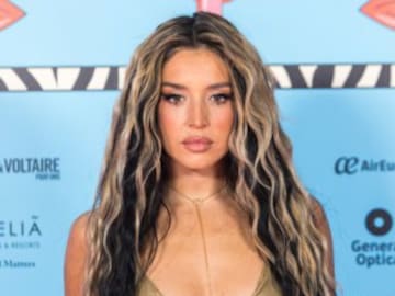 Lola Índigo cae rendida al efecto ‘Nochentera’ de Vicco: así baila la coreografía