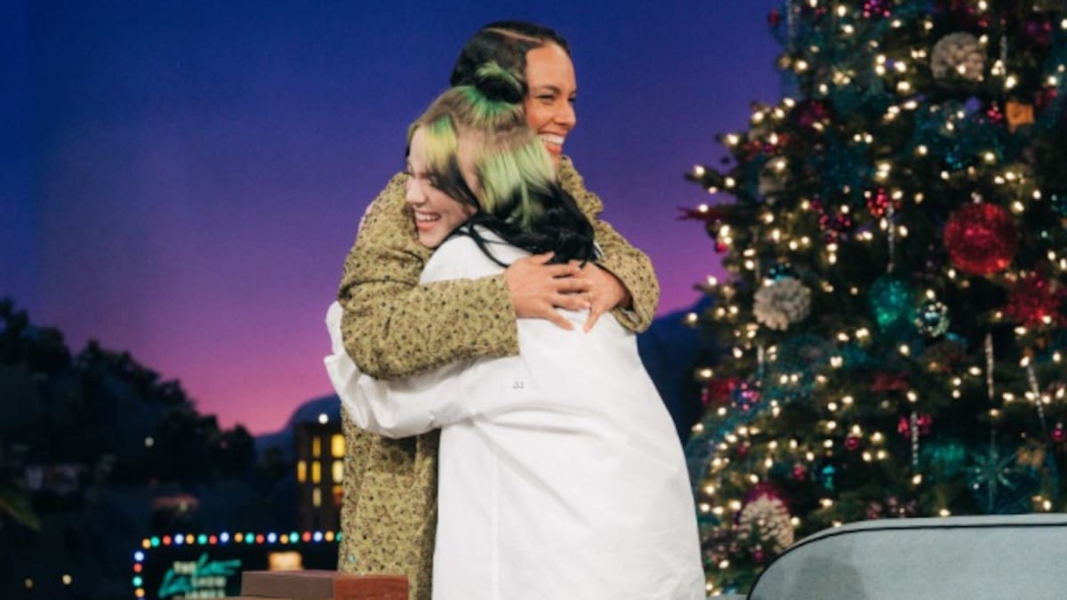 Billie Eilish & Alicia Keys cantan Ocean Eyes