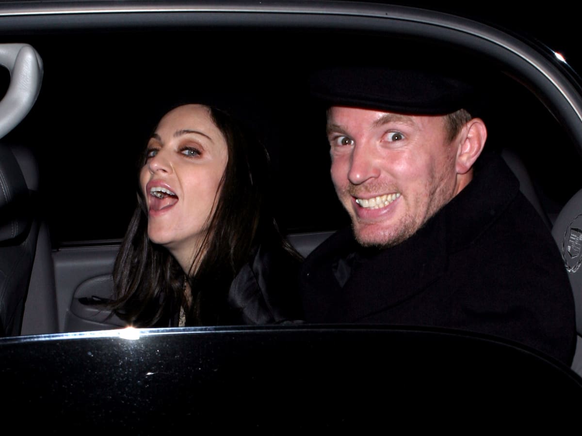 La Reina del Pop frente al caballero inglés: 25 años del ‘sí, quiero’ más raro de Madonna