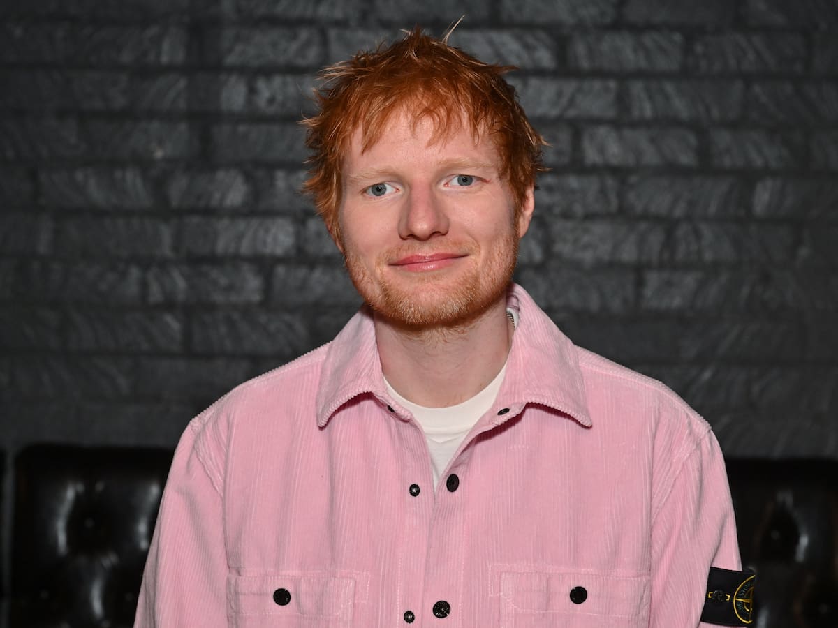 Ed Sheeran saca su versión más rockera para cantar en directo con su banda All-Stars que incluye a Dave Grohl y John Mayer