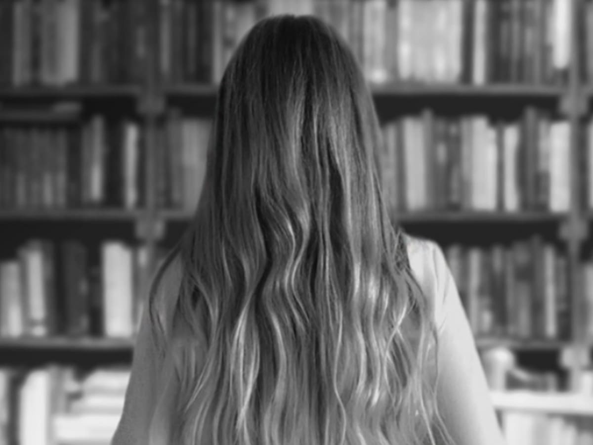 La Vecina Rubia aparece en la Feria del Libro de Madrid para desvelar la portada de su próxima novela: “Sentiréis que no habéis leído nada igual”