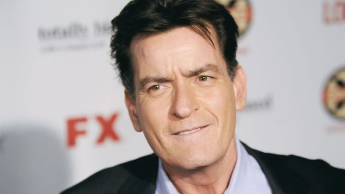 Charlie Sheen anunciará que es portador del virus del sida