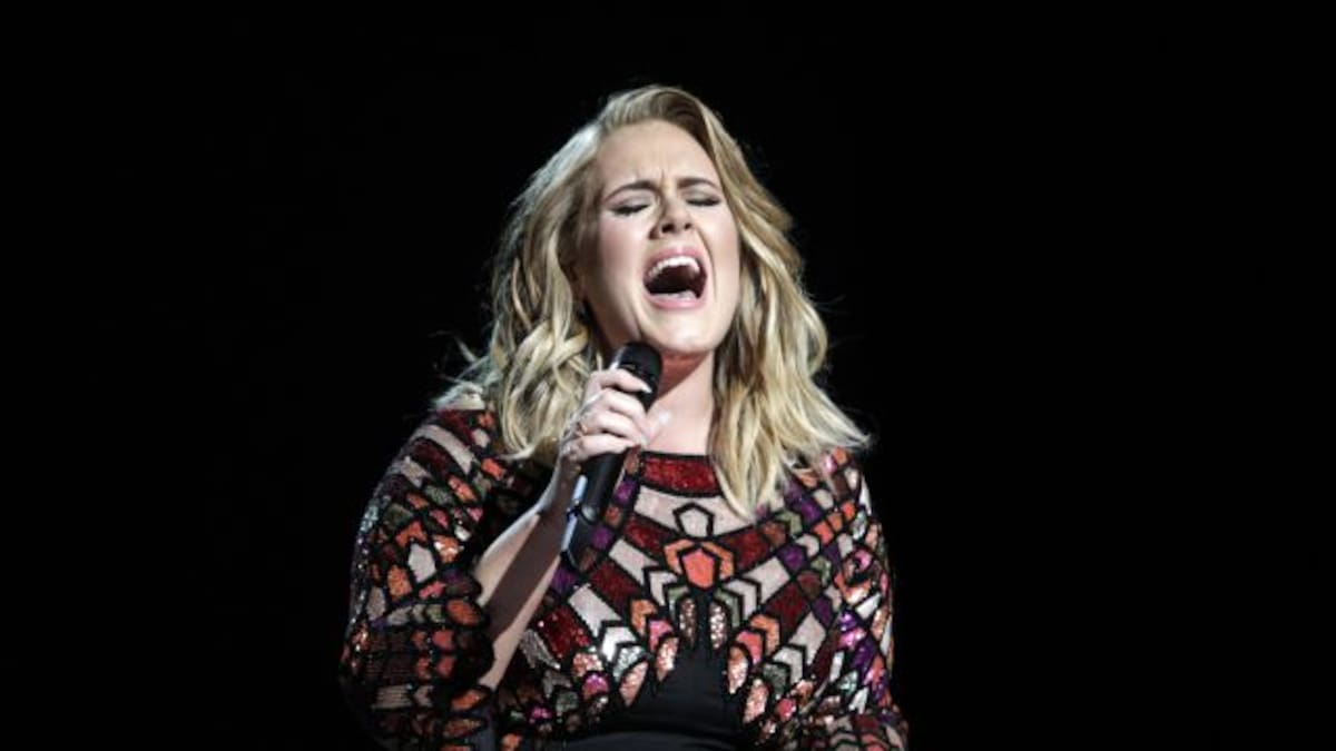 Adele reaparece muy cambiada en televisión y canta ‘Rolling in the deep’ y ‘Someone like you’