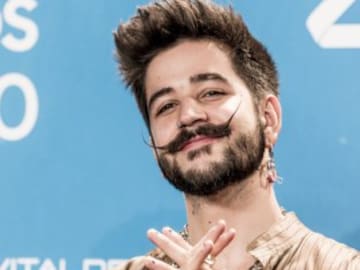 Camilo desvela la fecha del lanzamiento de Mis Manos, su nuevo disco.