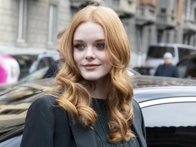 Abigail Cowen en la Milan Fashion Week