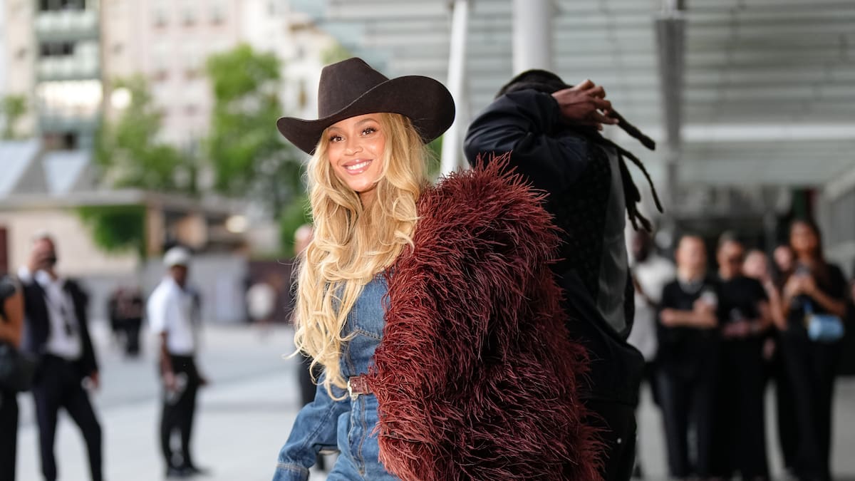 Beyoncé sorprende con un radical cambio de look: un corte bob que se aleja de su característica melena