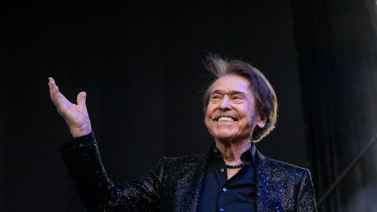 La vida personal de Raphael: su edad, su historia de amor, su enfermedad y su exclusiva vida privada