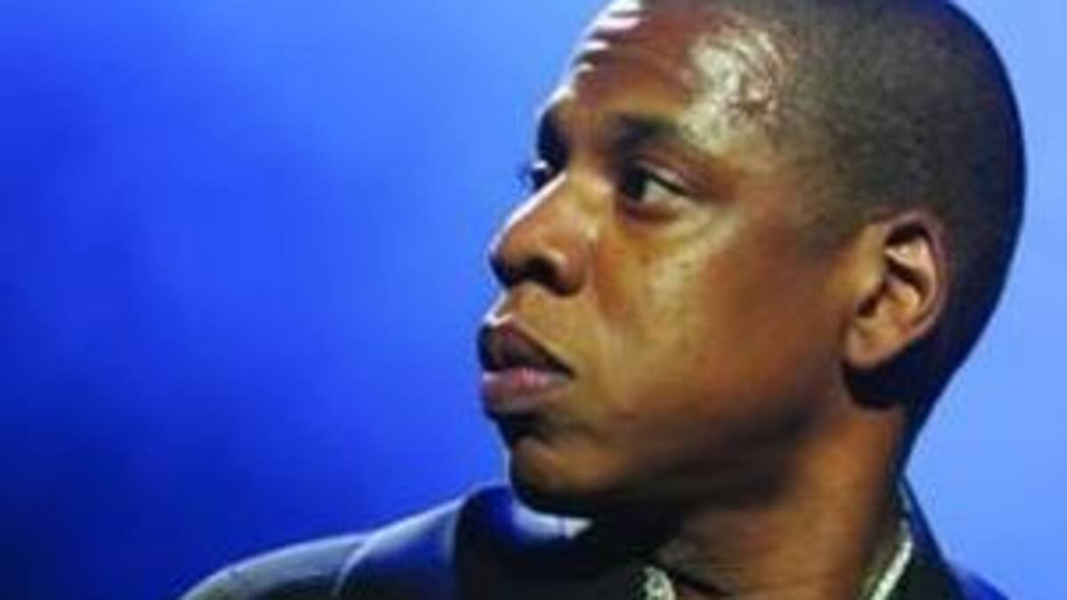Jay-Z actúa ante un público totalmente desnudo