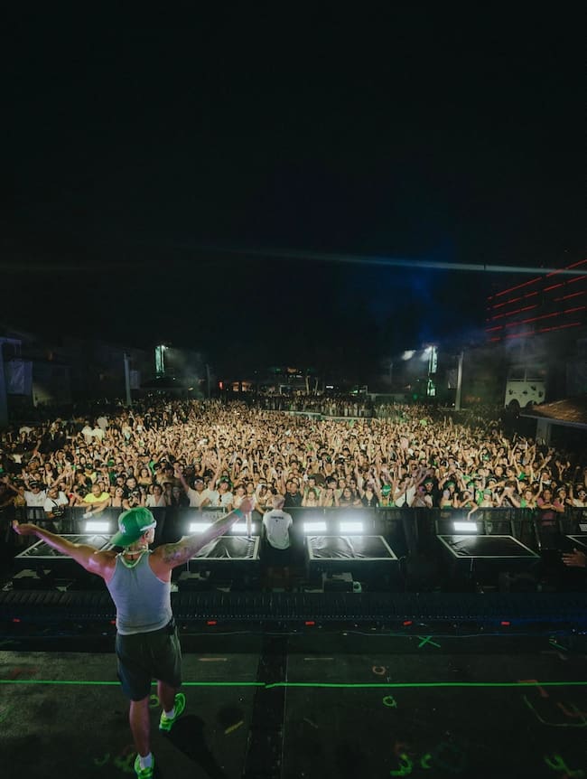 El concierto, que forma parte de la gira por Europa de Feid, colgó el cartel de 'Entradas agotadas'.