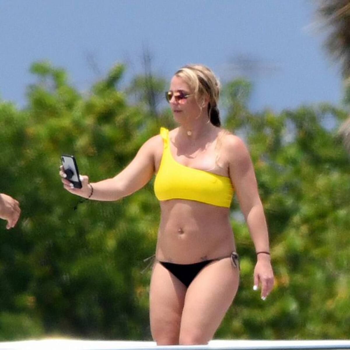 Britney Spears denuncia que editan sus fotos para que se vea gorda