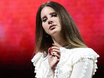 Lana del Rey cambia su disco 'Lasso' por 'The right person will stay'