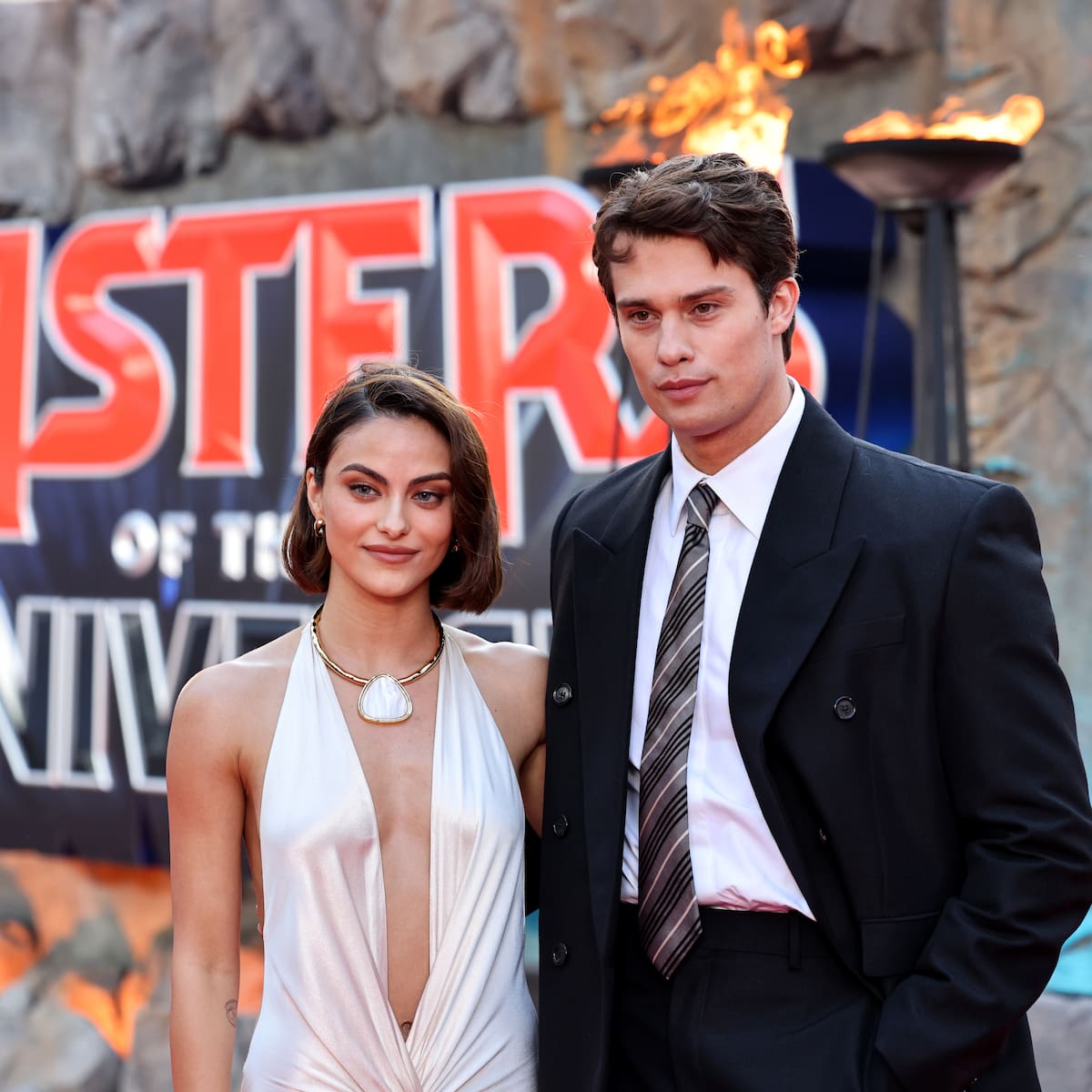 Hablamos con Nicholas Galitzine y Camila Mendes por 'HE-MAN y los Masters del Universo': la verdad de su cambio físico y el origen de su perfecto español