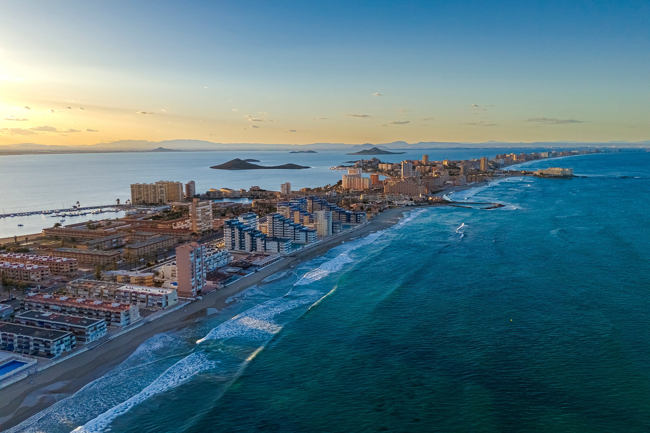 Vista aérea de La Manga del Mar Menor, en la Región de Murcia.