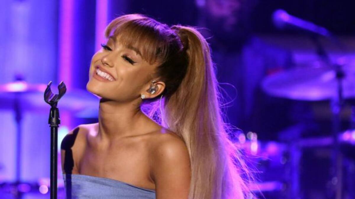 Ariana Grande celebró su cumpleaños estrenando canción y video
