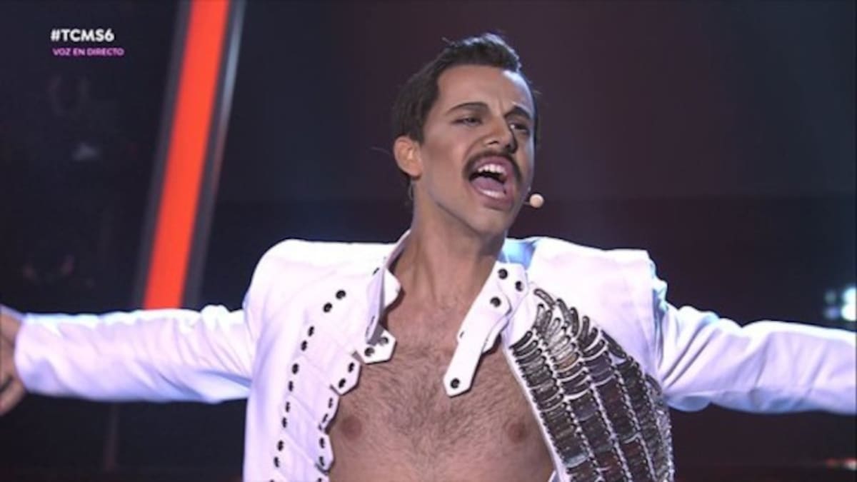 Agoney impresiona con su imitación de Freddie Mercury a pecho descubierto