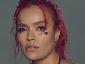 Karol G comparte el making of del videoclip de ‘TQG’, su colaboración con Shakira