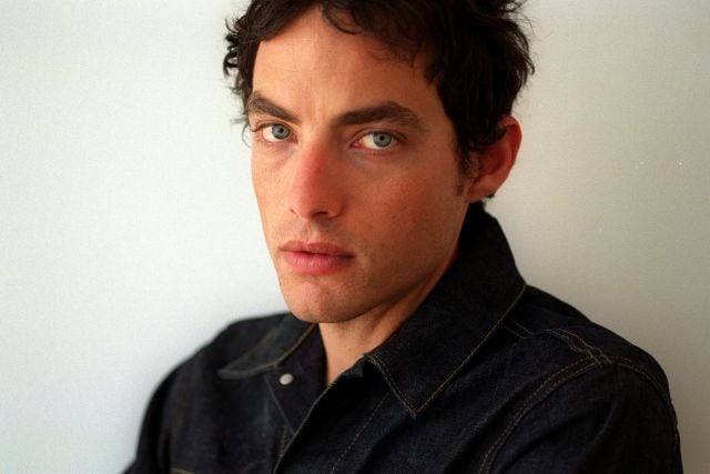 Jakob Dylan, líder del grupo Wallflowers e hijjo de la leyenda de la música Bob Dylan, en 2000.