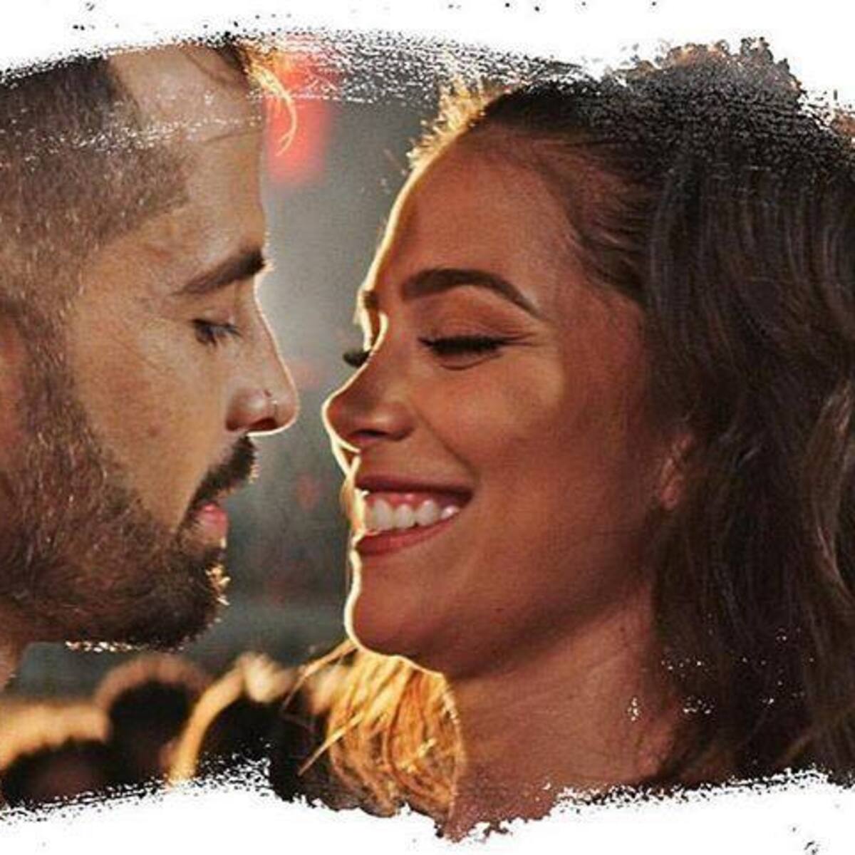 "Esta Noche" de Mike Bahía y Greeicy Rendón