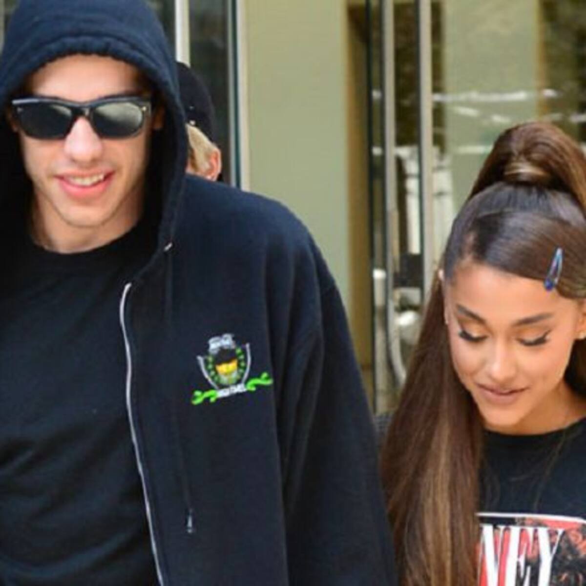 Ariana Grande publicó un secreto sobre su novio en las redes sociales