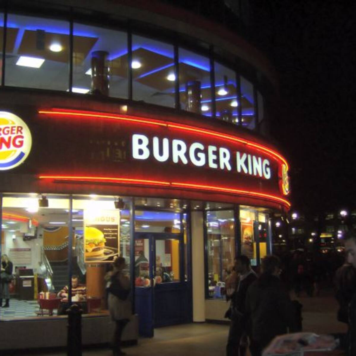 Burger King pagará la boda del señor Burger y la señora King