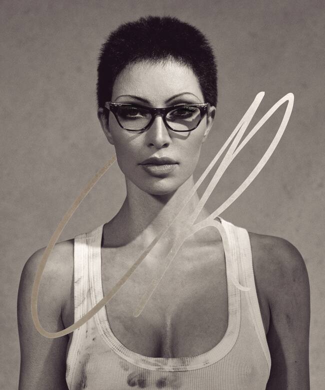 Kim Kardashian para CR Fashion Book
