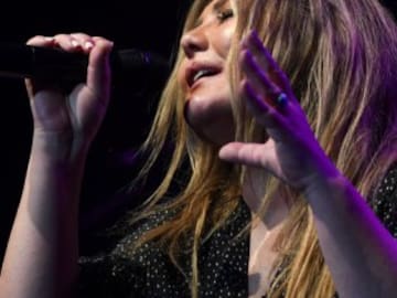 Amaia Montero celebra sus 45 años con un mensaje para sus fans