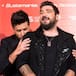 Pablo López y Antonio Orozco: Besos y abrazos sobre el escenario