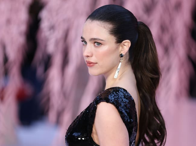 Margaret Qualley en la Paris Fashion Week, enero de 2026