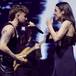 Dani Fernández y Valeria Castro aterrizan en la Gala 4 de 'OT 2025' con '¿Y si lo hacemos?' para rebajar la tensión